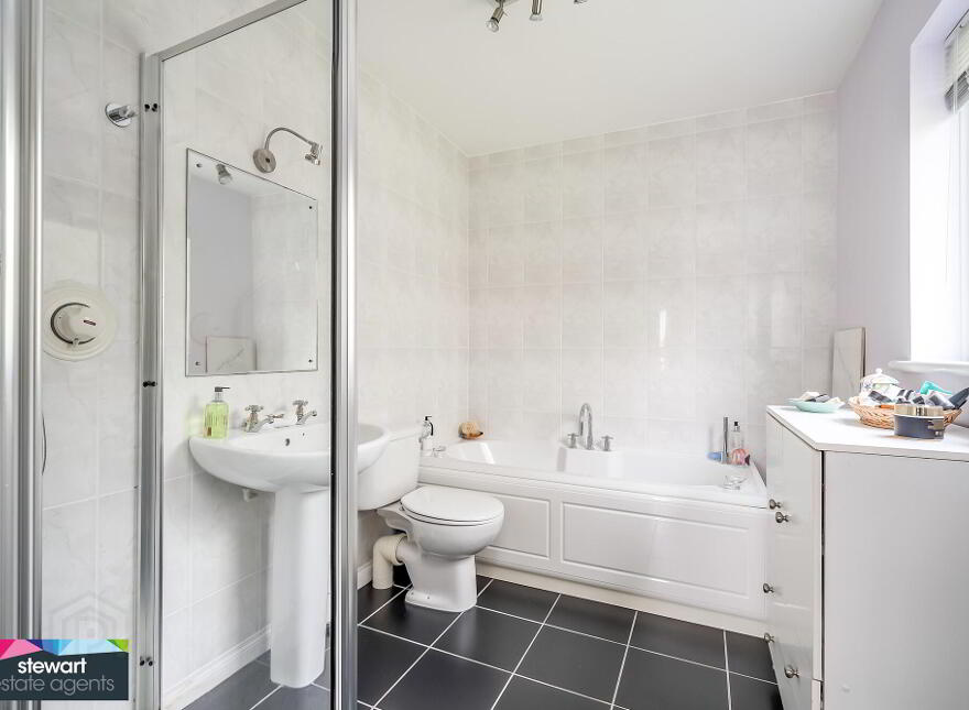10 Waringfield Drive, Moira, BT67 0FB