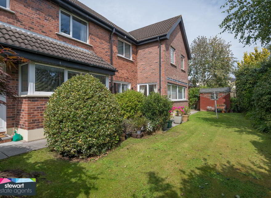 10 Waringfield Drive, Moira, BT67 0FB