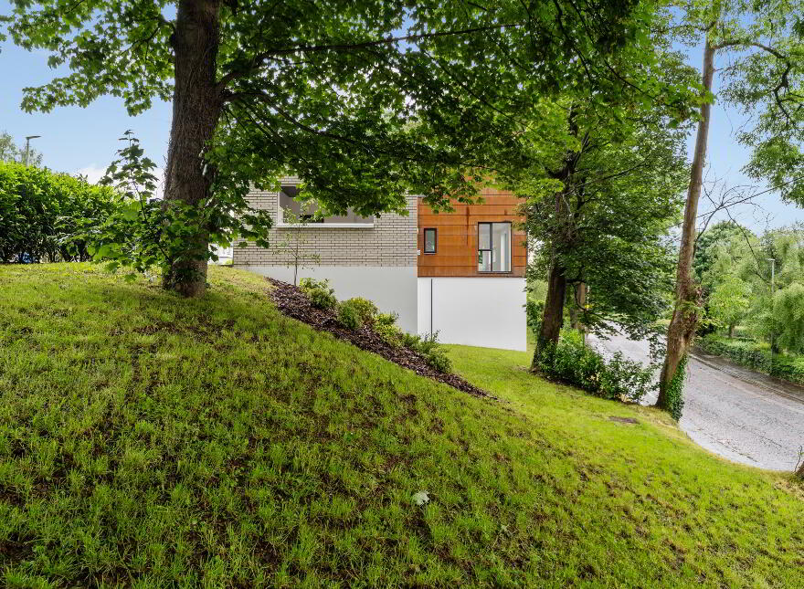 The Qube, 11 Hazelwood Avenue, Derry, BT47 2NX