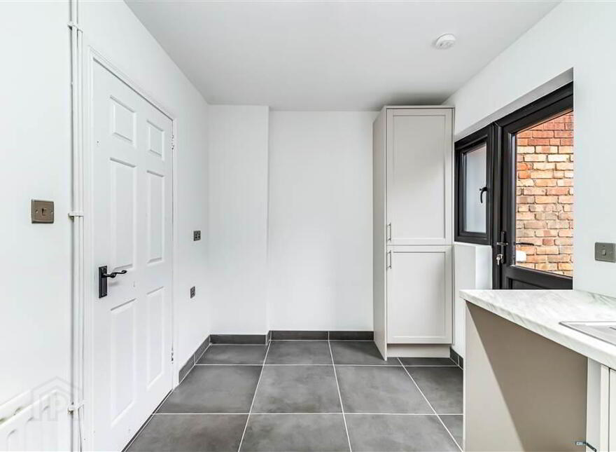48 Beechmount Crescent, Falls Road, Belfast, BT12 7NJ