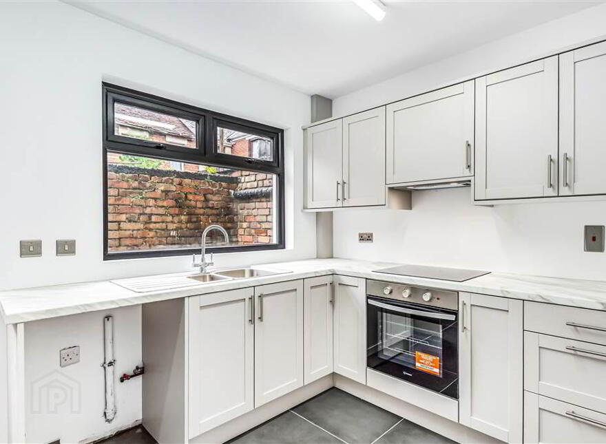 48 Beechmount Crescent, Falls Road, Belfast, BT12 7NJ