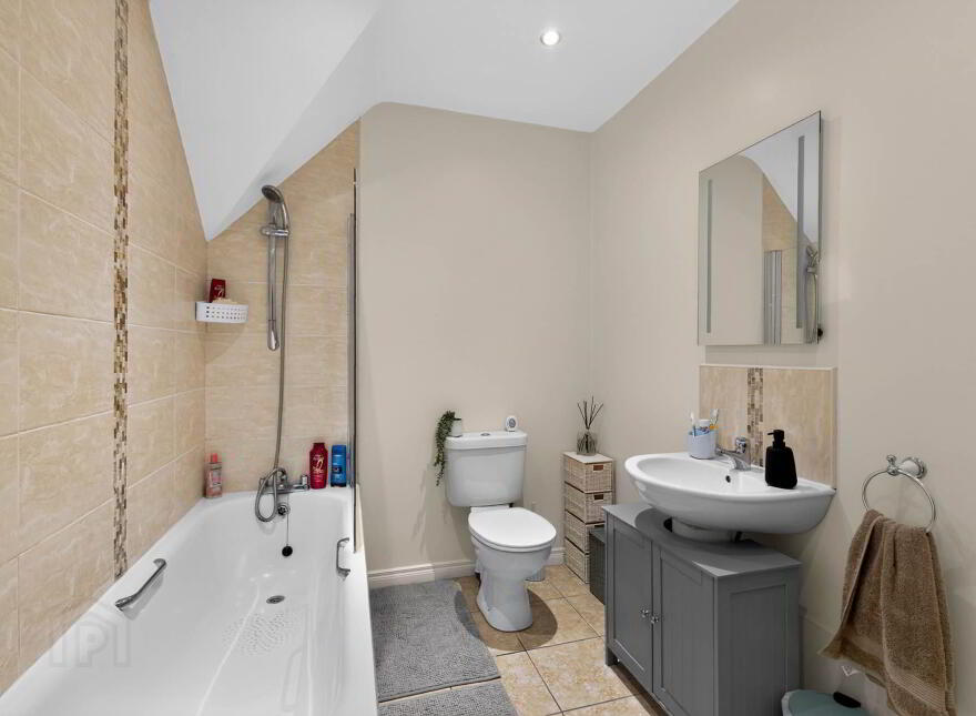 3 Barnfield Manor, Lisburn, BT28 3ZJ