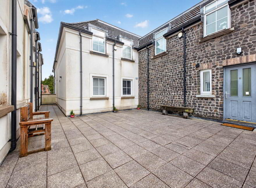 3 Barnfield Manor, Lisburn, BT28 3ZJ