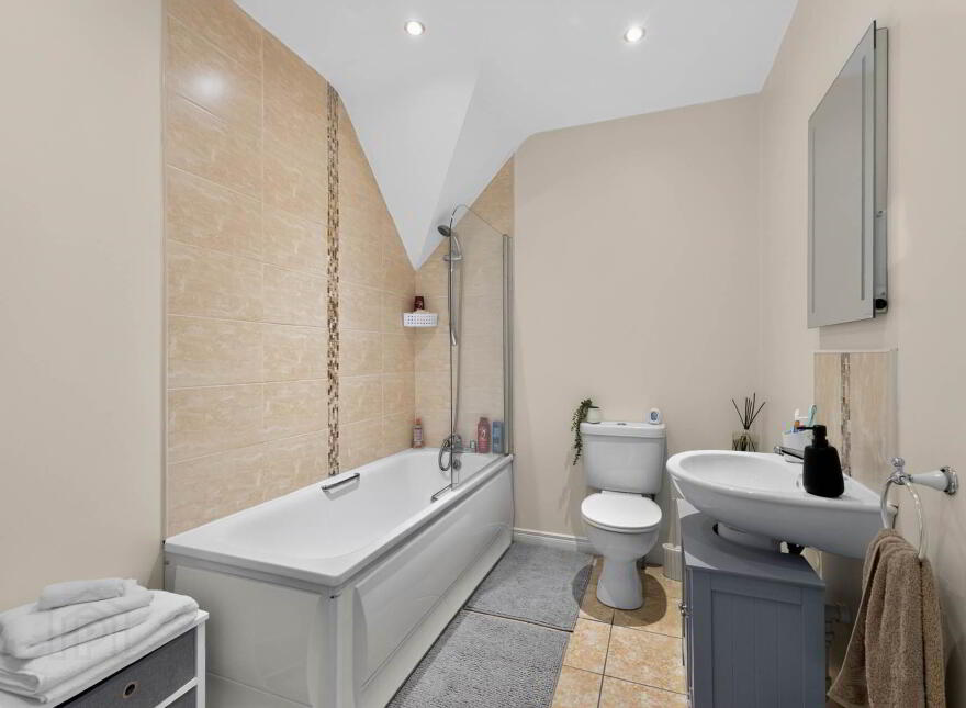 3 Barnfield Manor, Lisburn, BT28 3ZJ