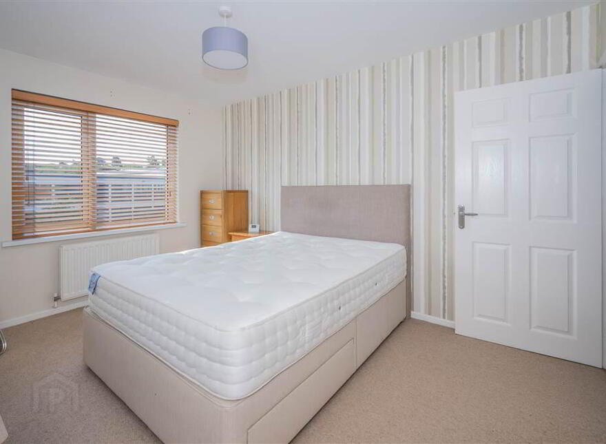 2 Grange Hill, Kingsway, Dunmurry, Belfast, BT17 9AW