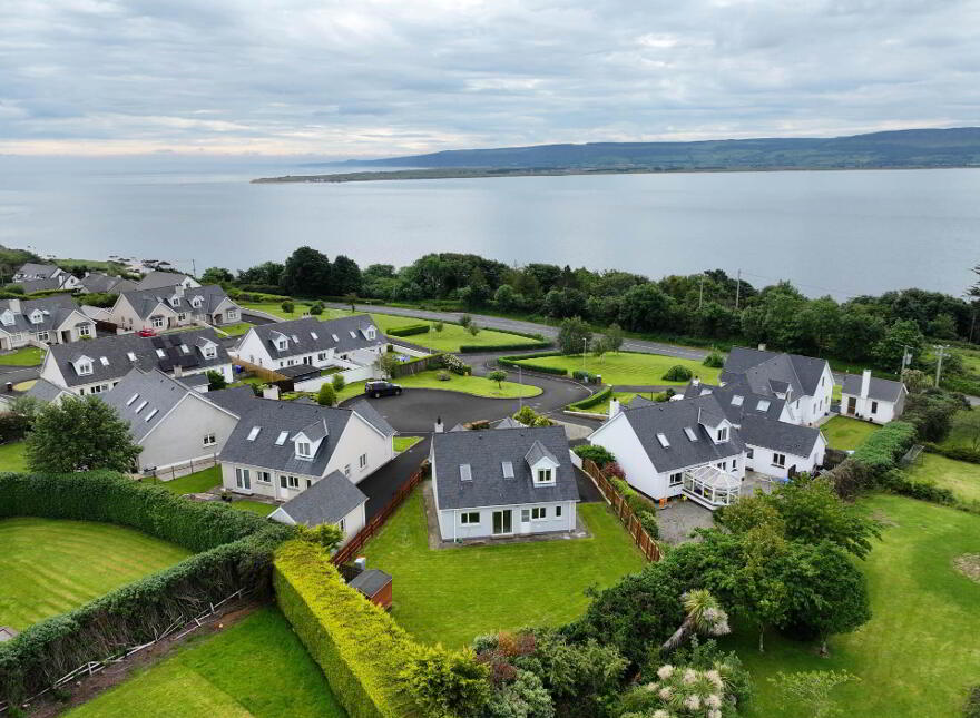 3 Binevenagh View, Moville, F93CK12
