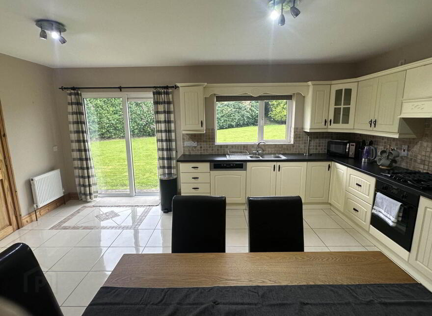3 Binevenagh View, Moville, F93CK12