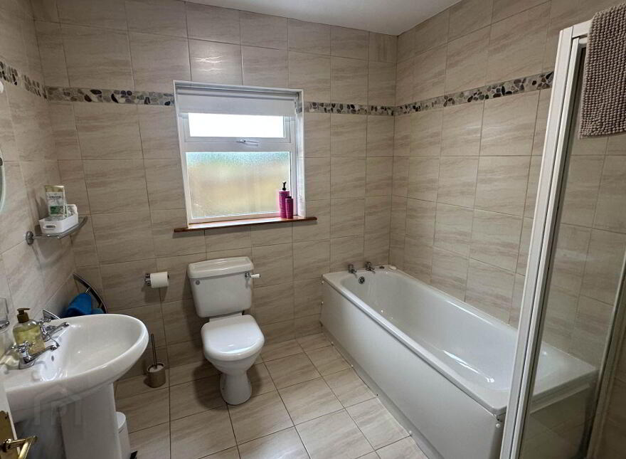 3 Binevenagh View, Moville, F93CK12