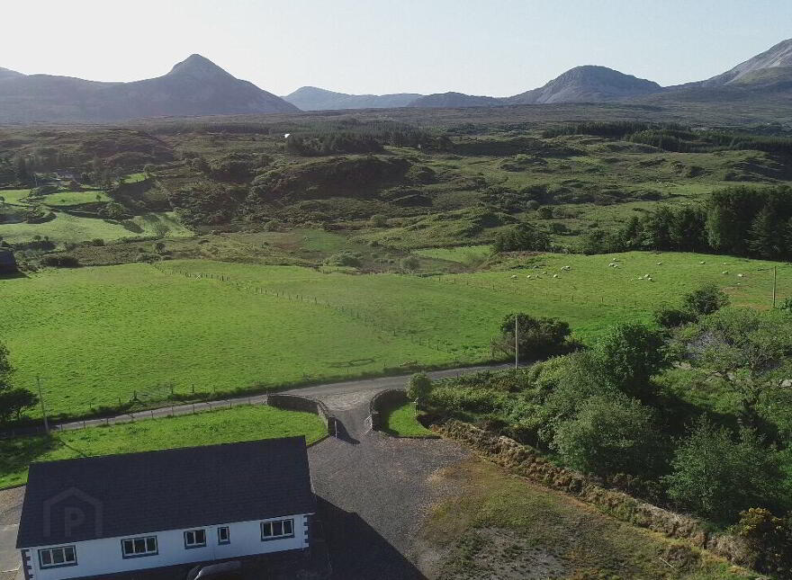 Cherry Cottage, Fanaboy, Gortahork, Letterkenny, F92V2X6