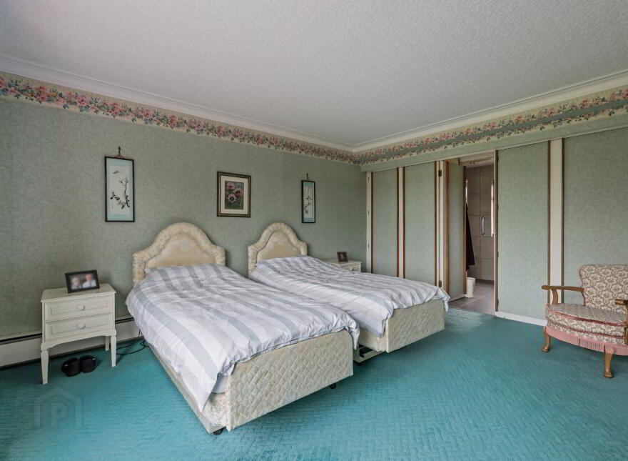 Oakleigh House, 736 Saintfield Road, Carryduff, Belfast, BT8 8AT