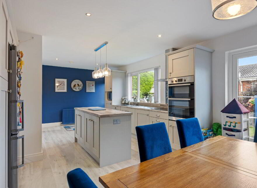 47 Hambleden Park, Dunmurry, Belfast, BT17 9NA