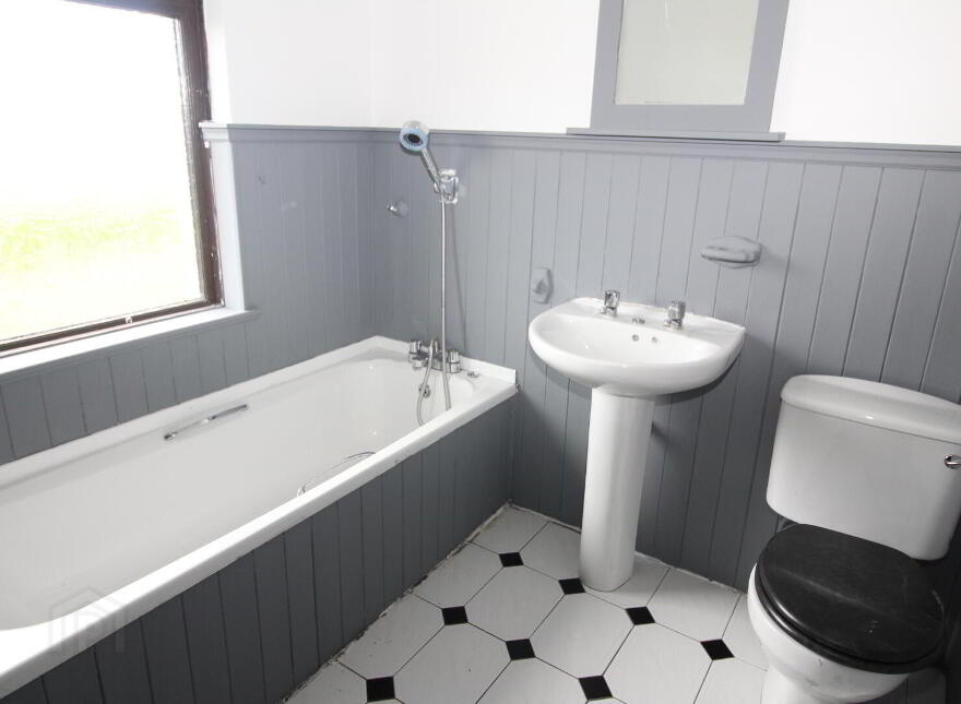 27 Hampton Court, Newtownabbey, BT37 0NY