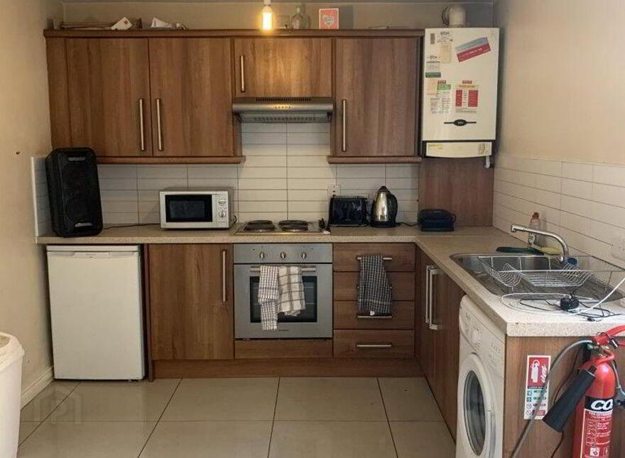 Flat B, 26 Tates Avenue, Belfast, BT9 7BY