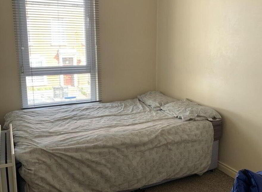Flat B, 26 Tates Avenue, Belfast, BT9 7BY