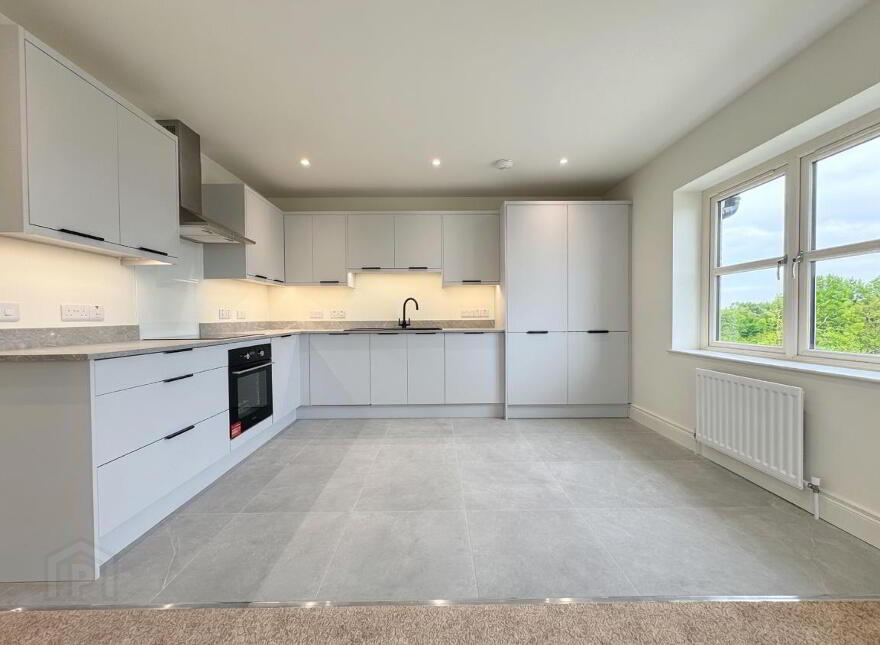 351 Helens Wood, Hawthorne Building, Bangor, BT19 1GG