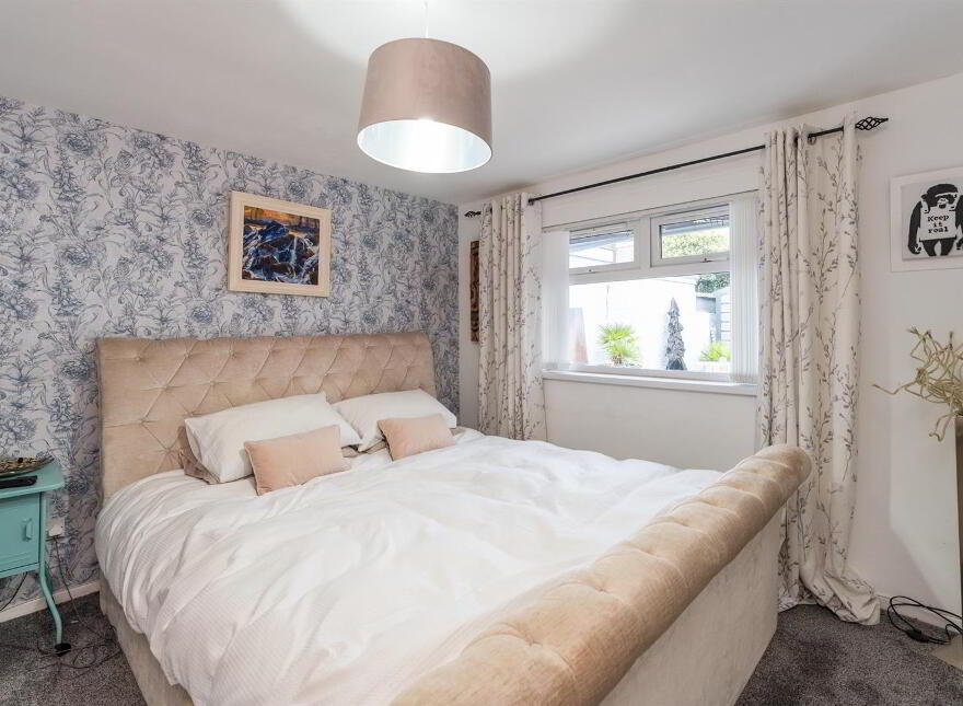 119 South Street, Newtownards, BT23 4JY