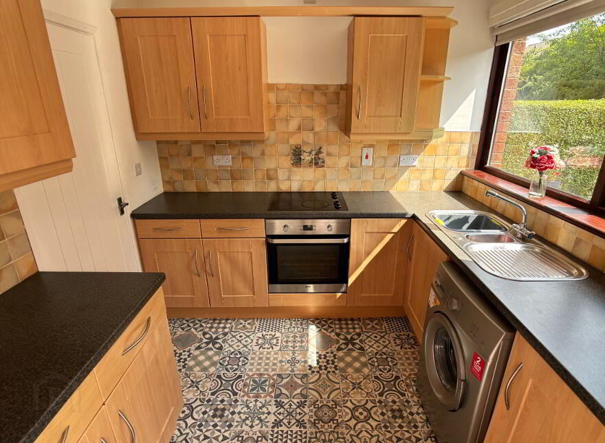10 Kyle Avenue, Lurgan, BT66 8JQ