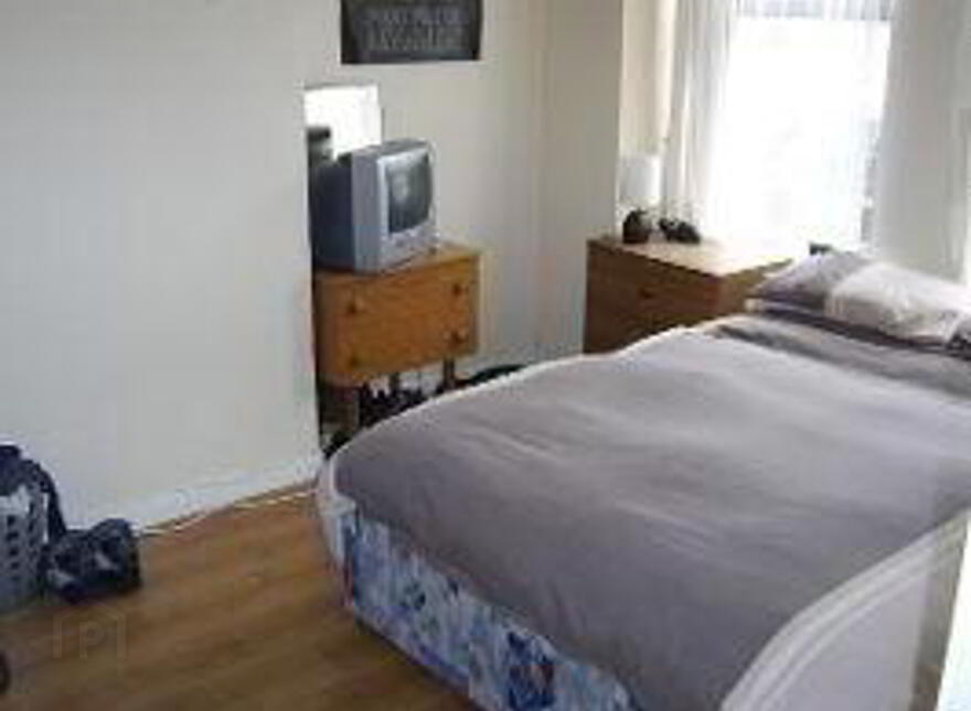 58 Meadowbank Place, Belfast, BT9 7FF