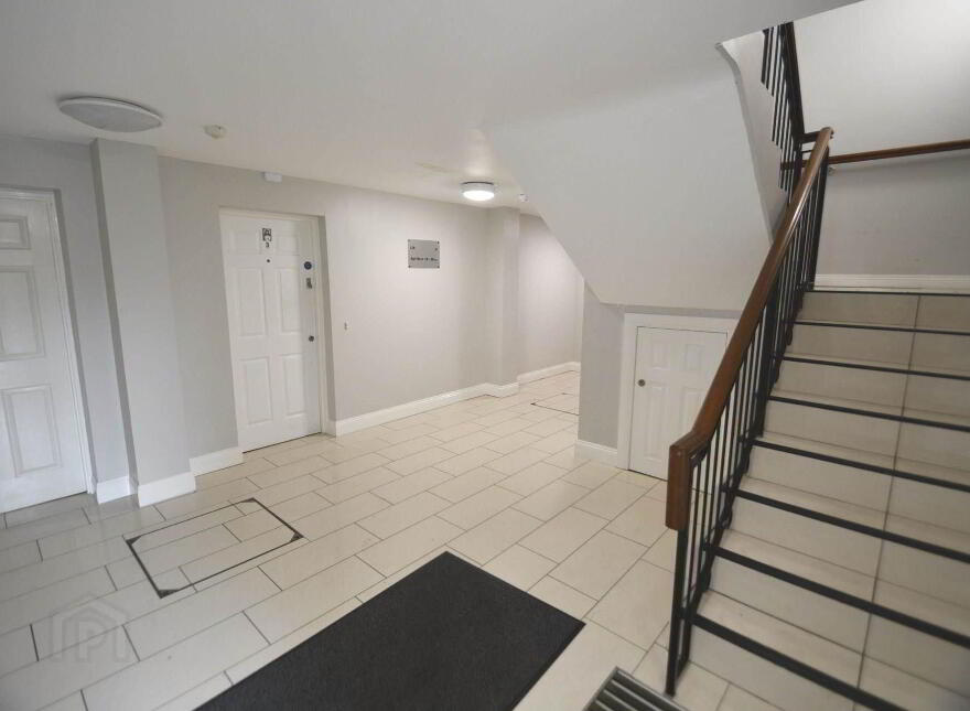 Apt 28, Old Brewery Lane, Glen Road, Belfast, BT11 8BZ