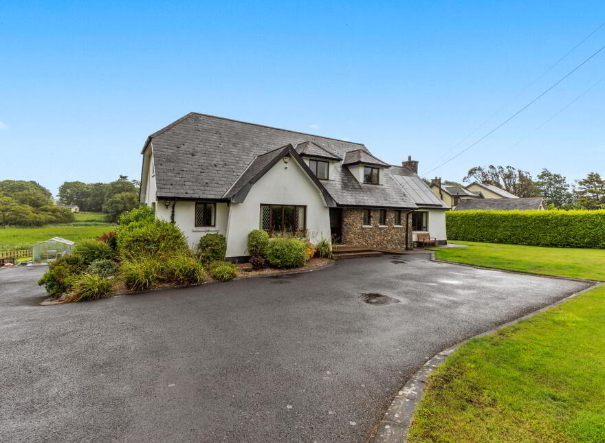 204A Ardglass Road, Downpatrick, BT30 7EB