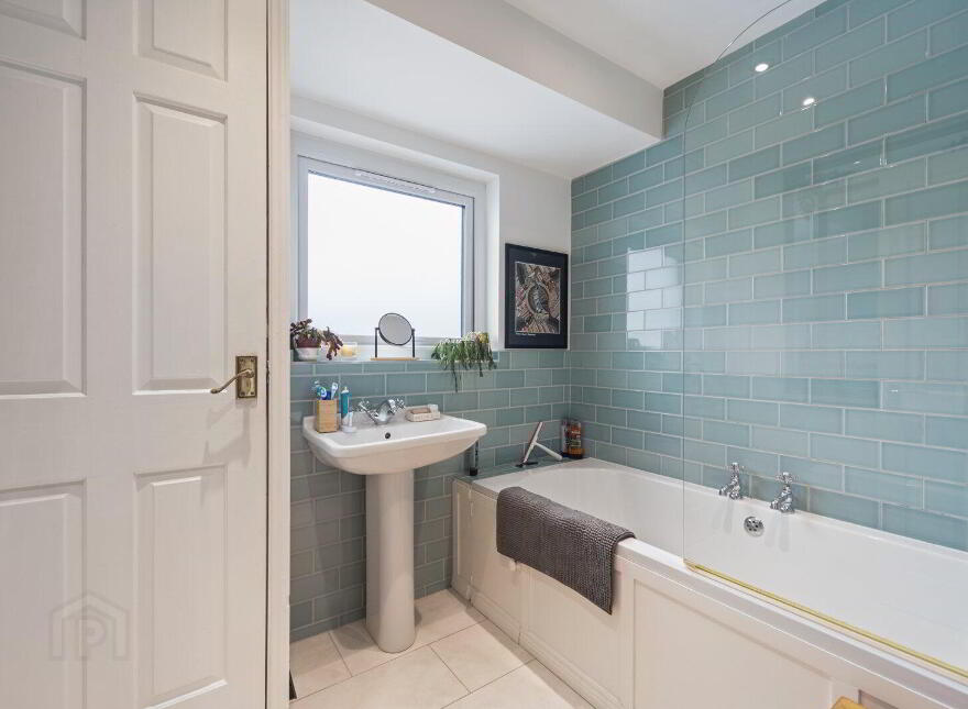 17 Cricklewood Park, Belfast, BT9 5GU