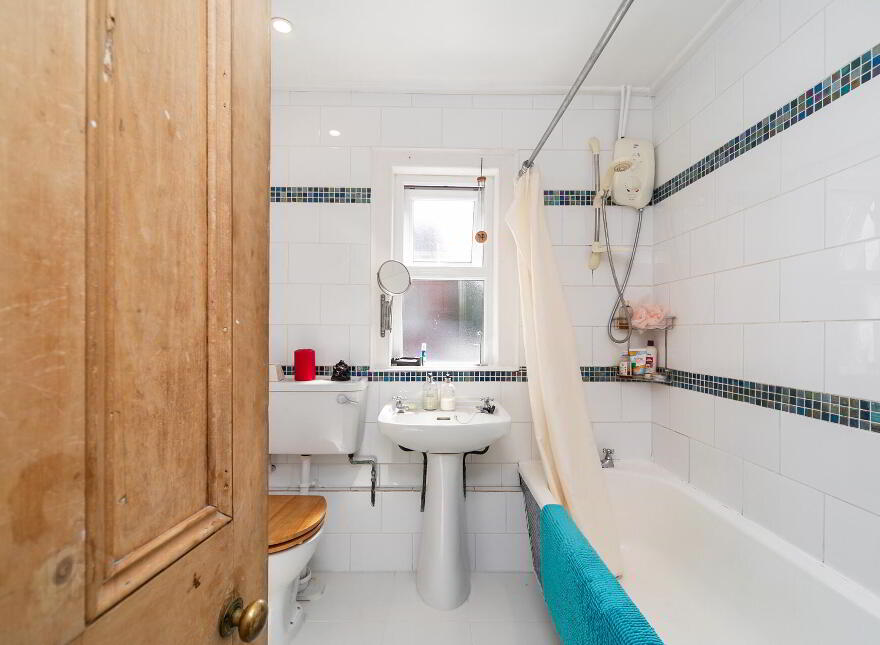 65 Rugby Road, University Street, Belfast, BT7 1PT