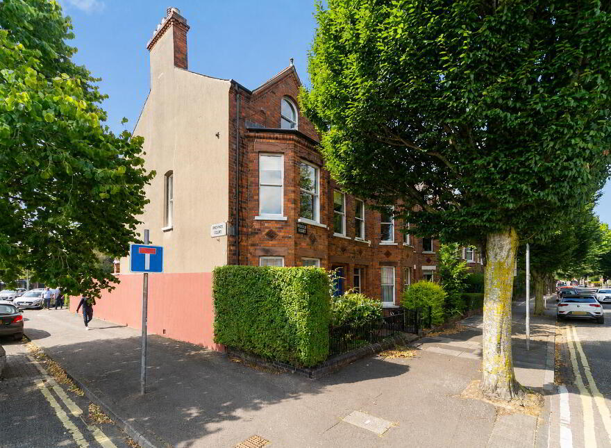 65 Rugby Road, University Street, Belfast, BT7 1PT