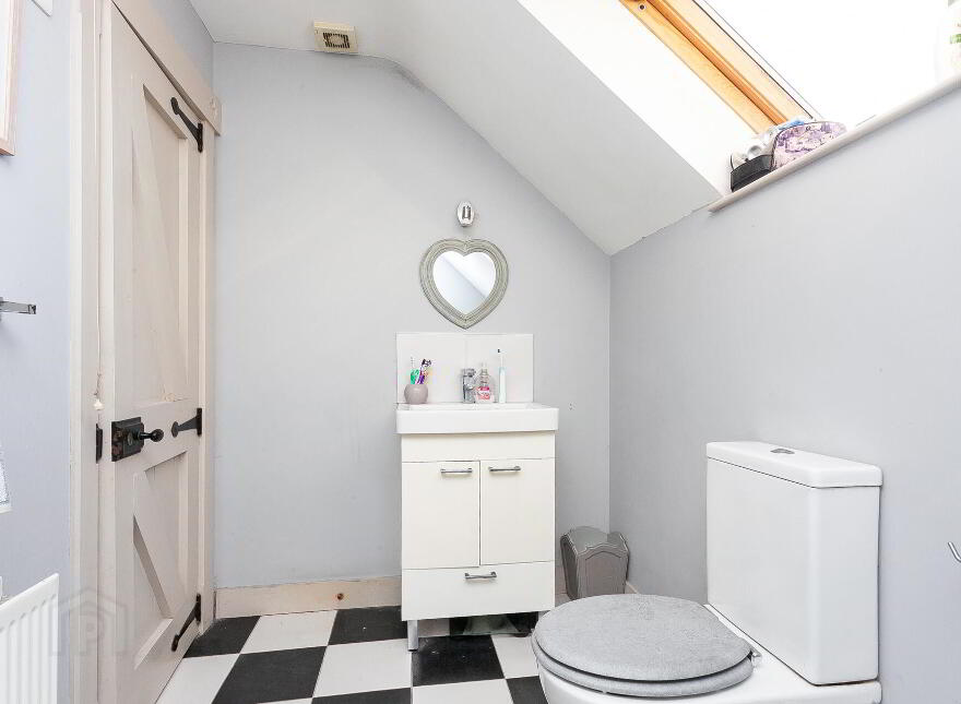 141 Ballantine Gardens, Hillhall Road, Lisburn, BT27 5FJ