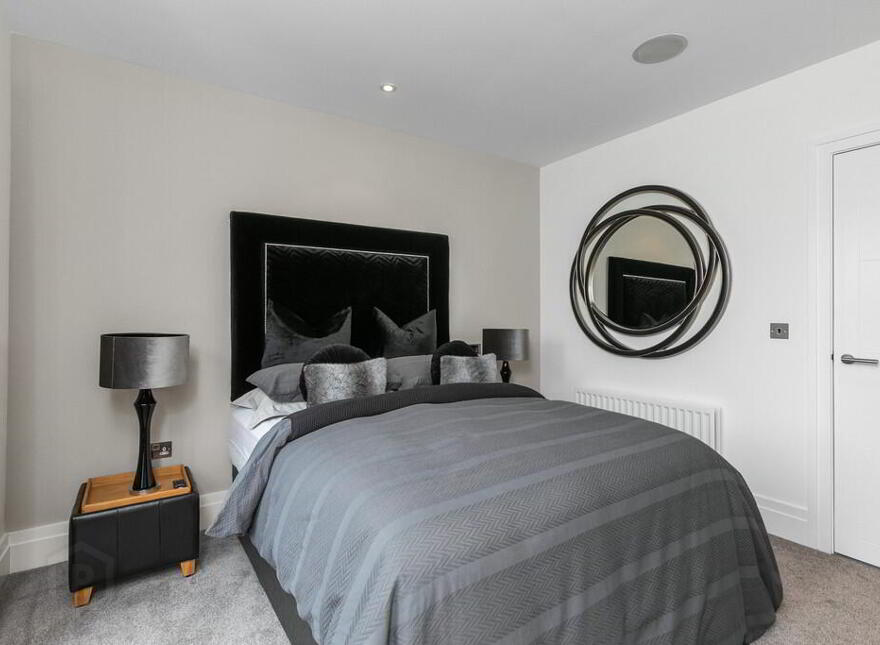 E13 The Elms, 77B Malone Road, Belfast, BT9 6SB