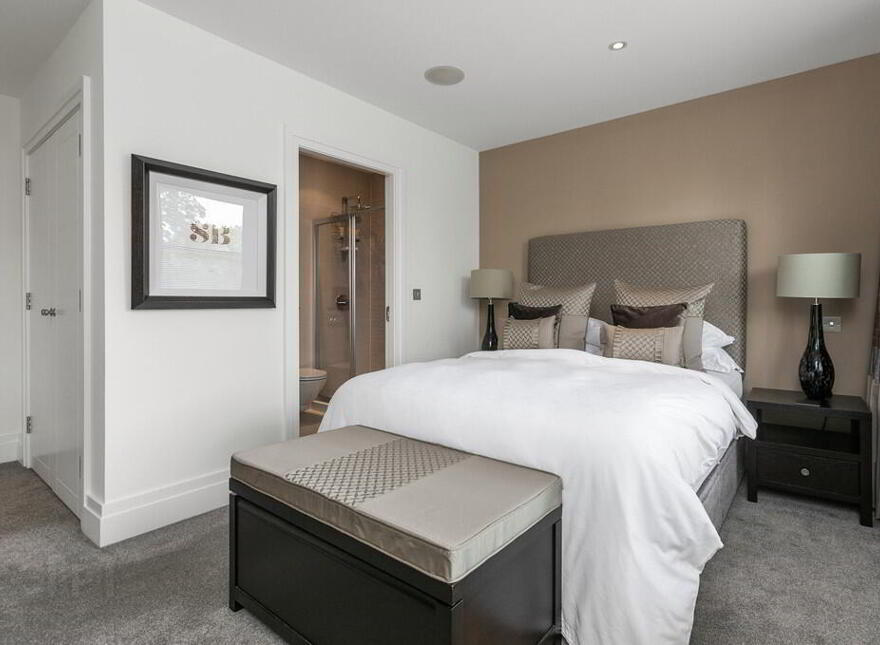 E13 The Elms, 77B Malone Road, Belfast, BT9 6SB