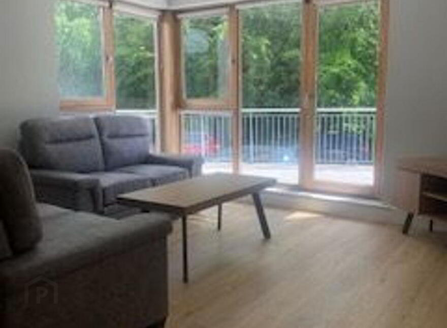 2 The Rise, Mount Merrion