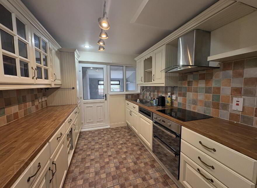 42 Railway Street, Comber, BT23 5HQ