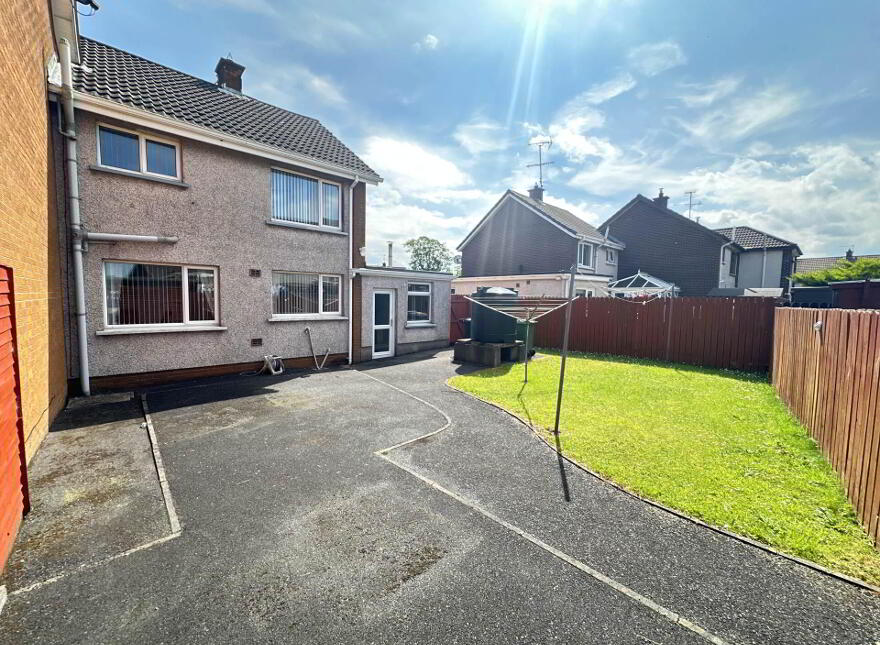 27 Jubliee Park, Armagh, BT60 1JA