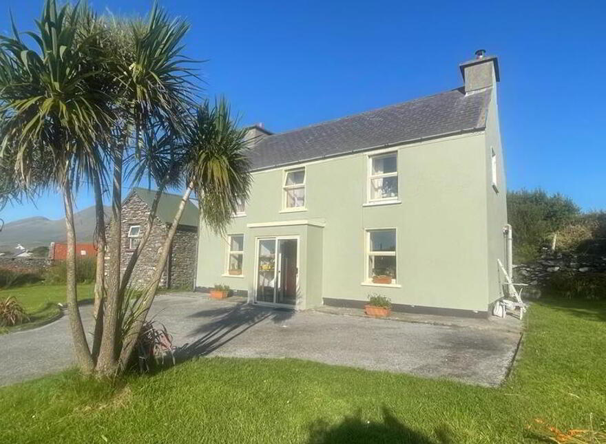 Upper Kilquane, Ballydavid, Dingle, V92C1K0