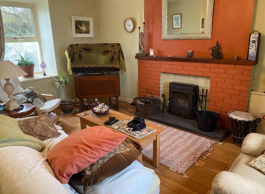 Upper Kilquane, Ballydavid, Dingle, V92C1K0