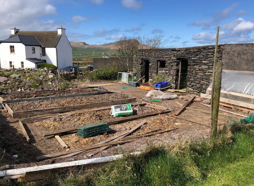 Upper Kilquane, Ballydavid, Dingle, V92C1K0