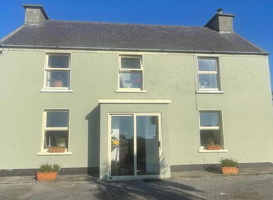 Upper Kilquane, Ballydavid, Dingle, V92C1K0