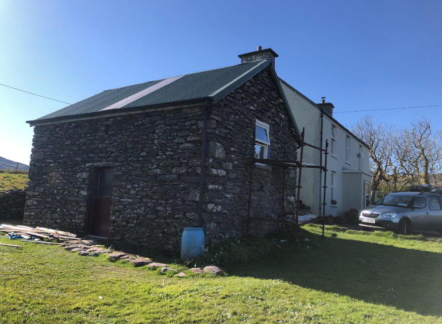 Upper Kilquane, Ballydavid, Dingle, V92C1K0