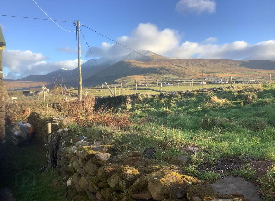 Upper Kilquane, Ballydavid, Dingle, V92C1K0