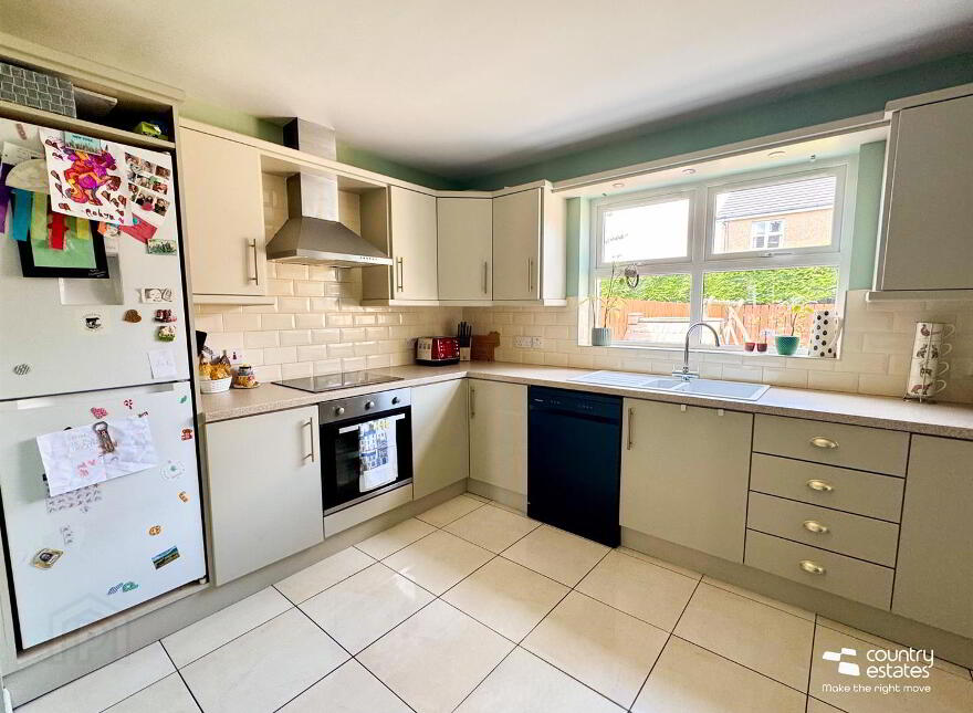 11 Mounthill Manor, Larne, BT40 3FB