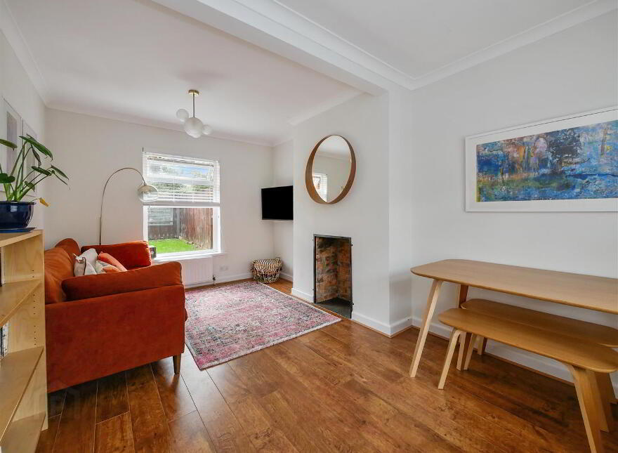3 Chesham Gardens, Ravenhill Road, Belfast, BT6 8GX