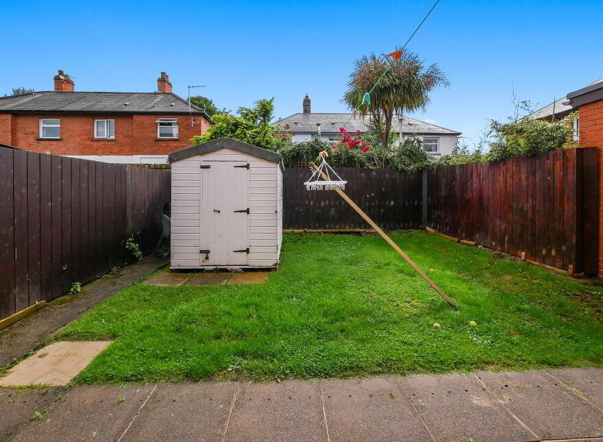 3 Chesham Gardens, Ravenhill Road, Belfast, BT6 8GX