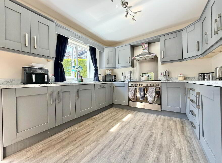 11 Castle Court, Newtownstewart, Omagh, BT78 4JP