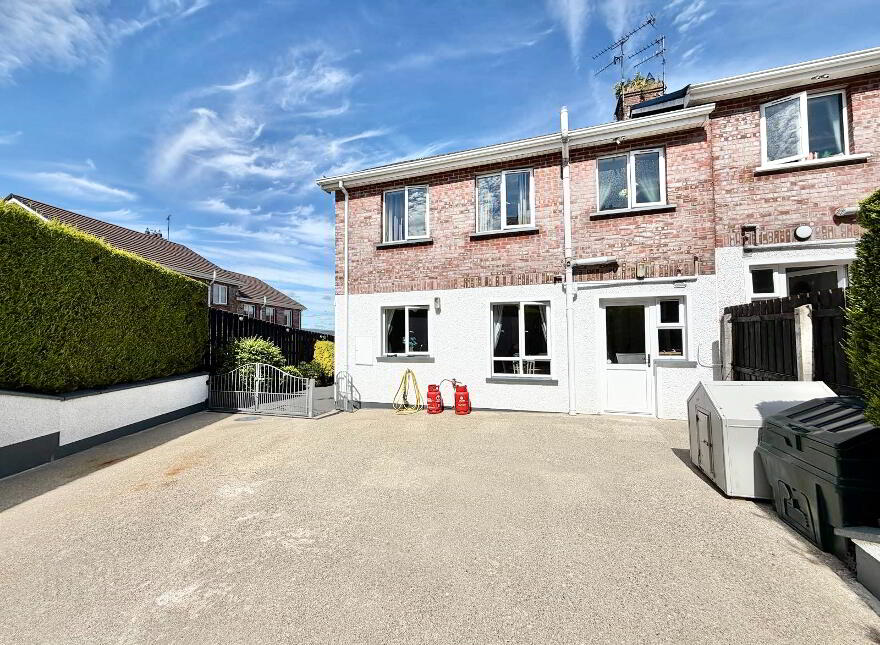 11 Castle Court, Newtownstewart, Omagh, BT78 4JP