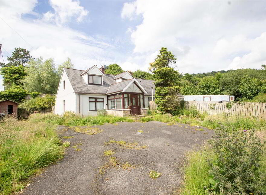 7 Hannahstown Hill, Hannahstown, Belfast, BT17 0LT