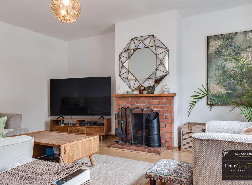 58 Meadowvale Crescent, Bangor, BT19 1HX