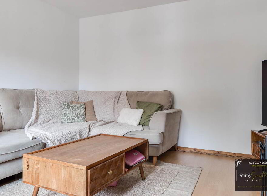 58 Meadowvale Crescent, Bangor, BT19 1HX