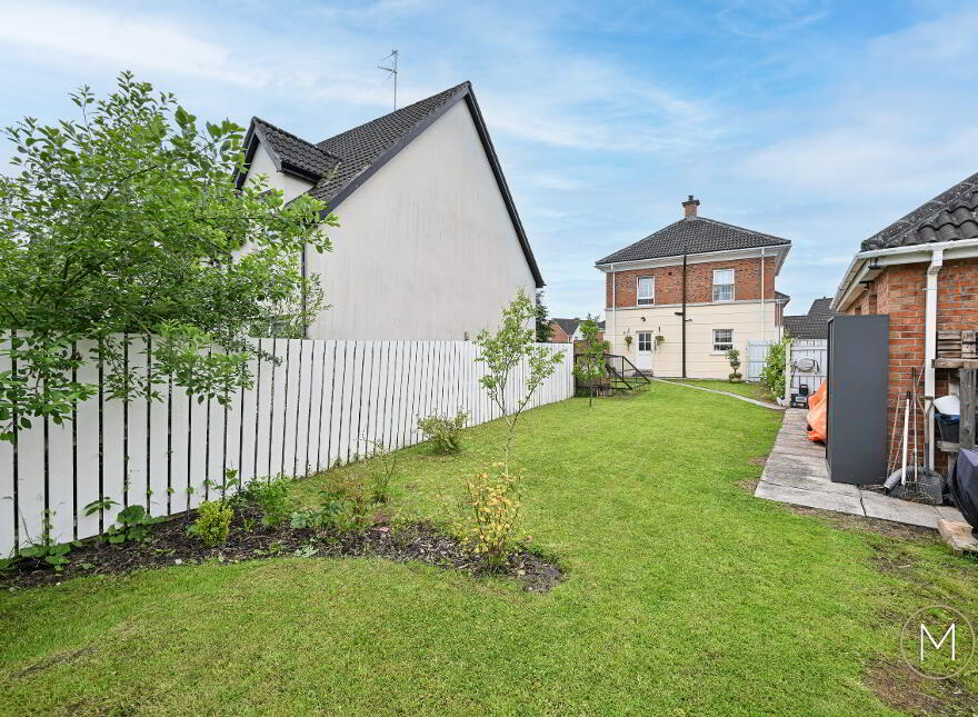 56 Carnbeg Dale, Antrim, BT41 4RE