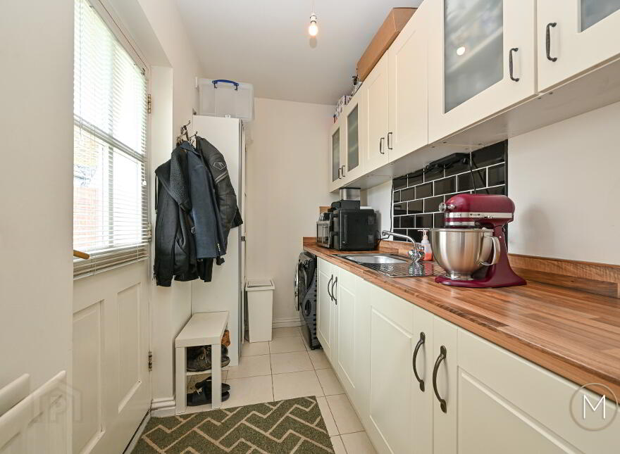 56 Carnbeg Dale, Antrim, BT41 4RE