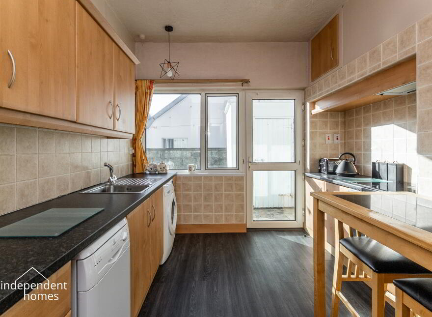 112 Coast Road, Larne, BT40 2LF